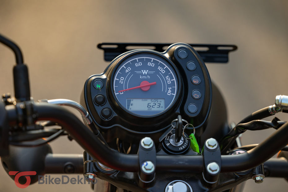 Kawasaki W175 console