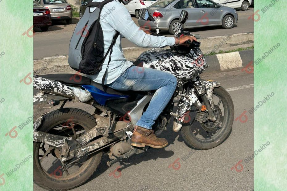 Bajaj Pulsar N125 Spied Again Bajaj Pulsar N125 Spied Again