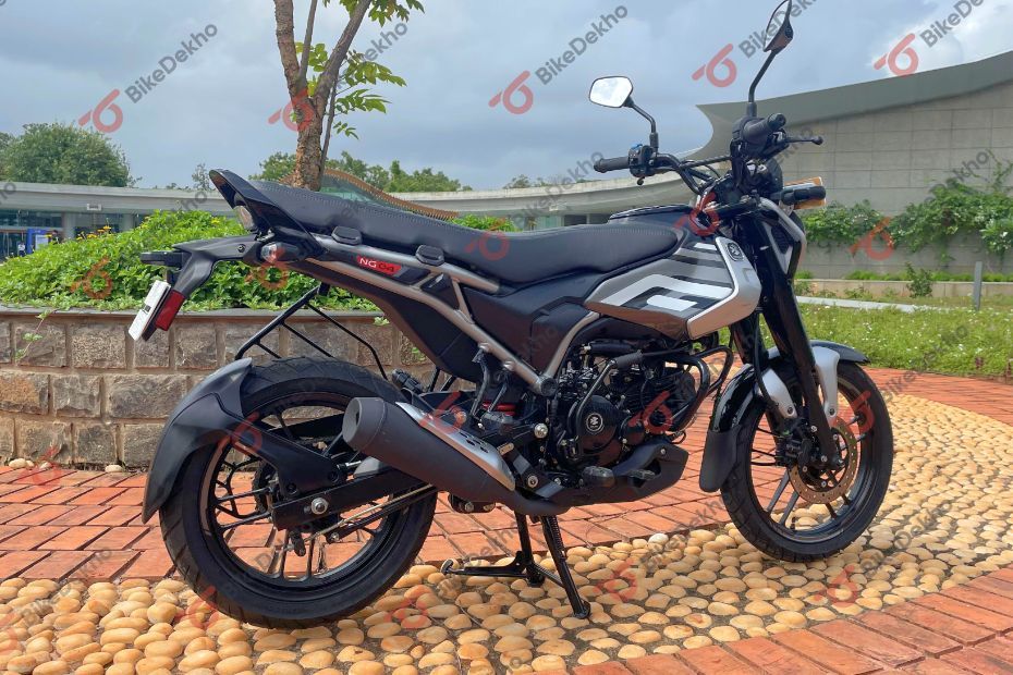 BREAKING: Bajaj Freedom 125 Launched: Side Profile