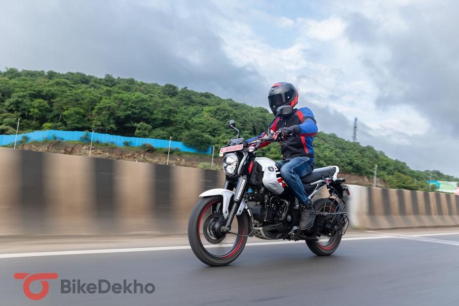 Bajaj Freedom 125 First Ride Review - Performance Bajaj Freedom 125 First Ride Review - Performance