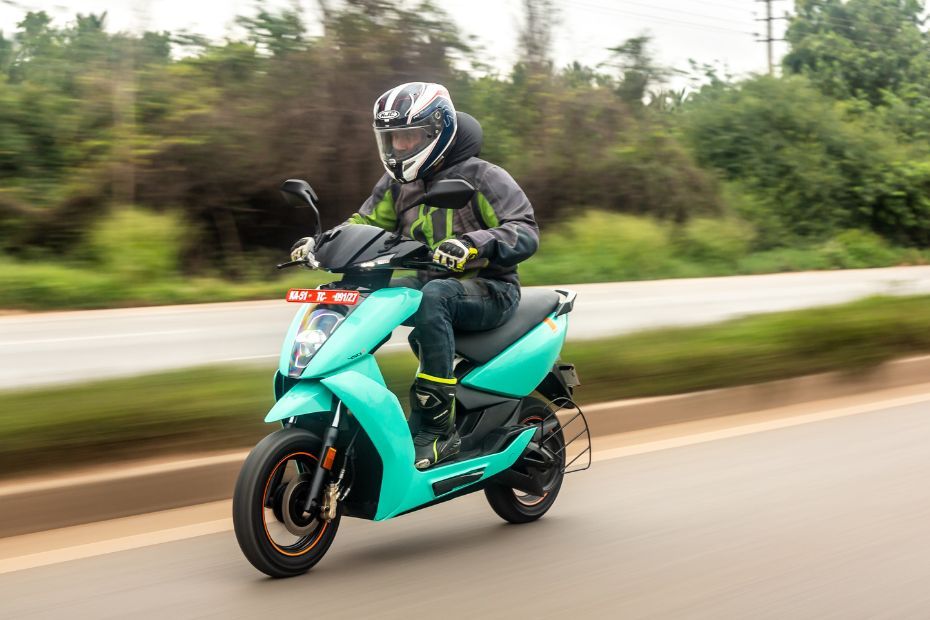 Ather 450X (2.9kWh): Rs 1,40,599 (ex-showroom)