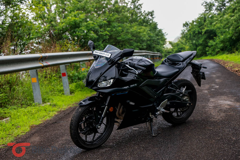 Yamaha R3 