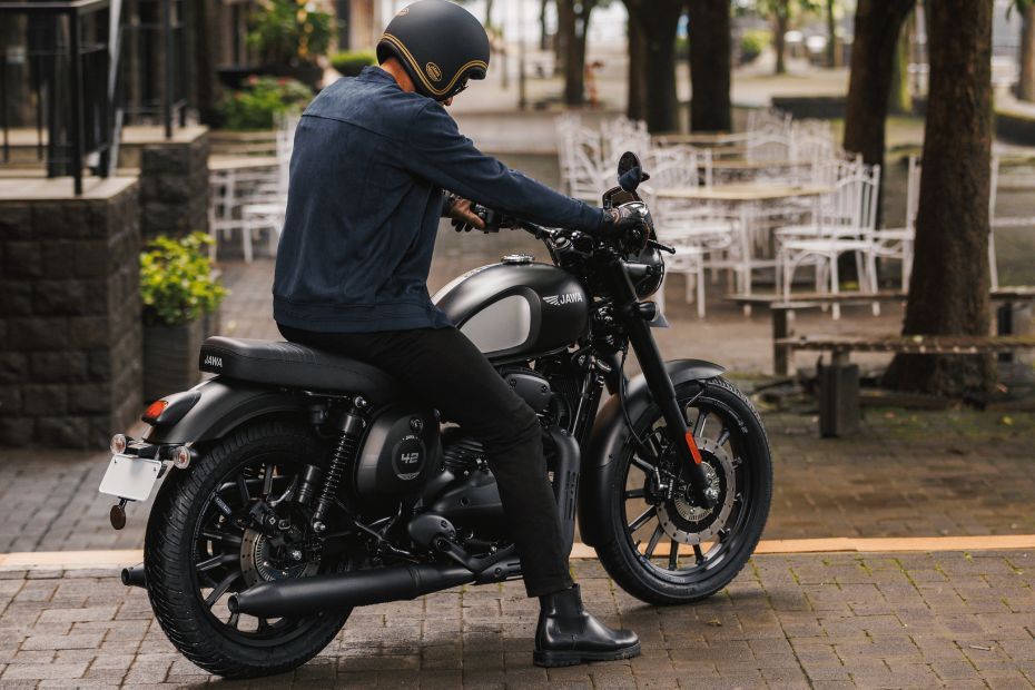 2024 Jawa 42 Rear Design 2024 Jawa 42 Rear Design
