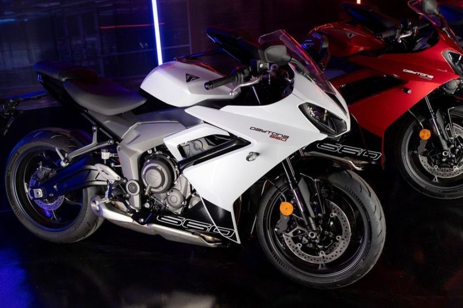 Triumph Daytona 660 Snowdonia White Triumph Daytona 660 Snowdonia White
