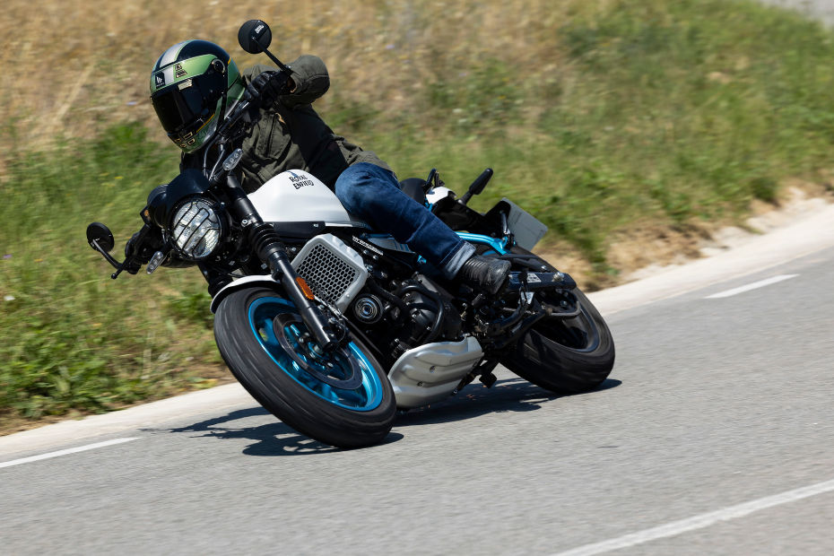 Royal Enfield Guerrilla 450