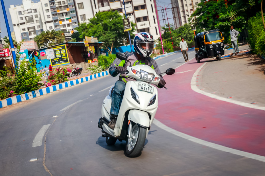 Top 5 Best Selling Scooters In India Honda Activa 6G - Top 5 Best Selling Scooters In India