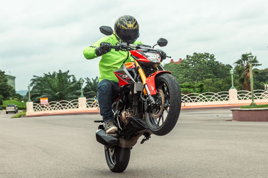 Honda CB300F Expert review