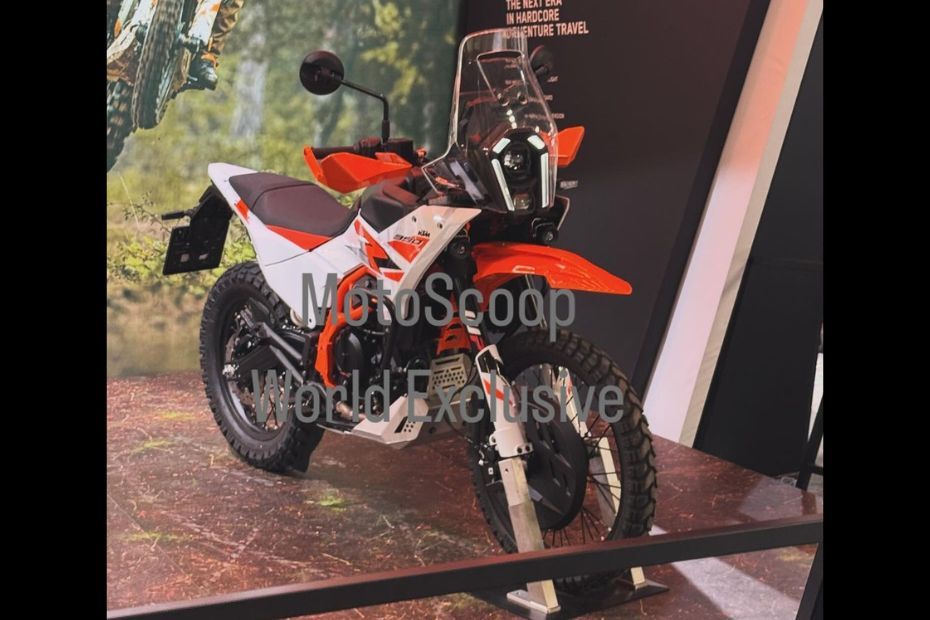2025 KTM 390 Adventure New spy shots
