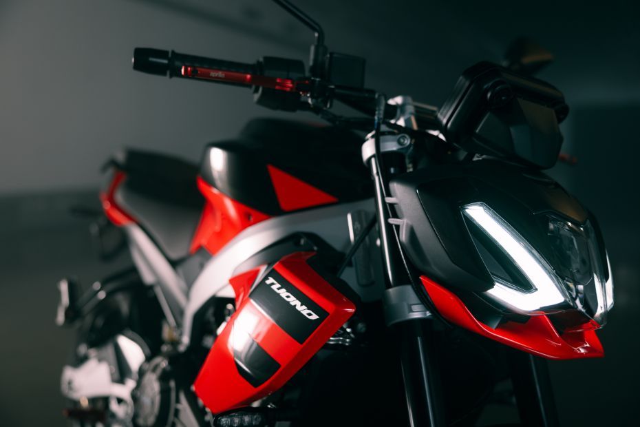 Aprilia Tuono 457 Headlight