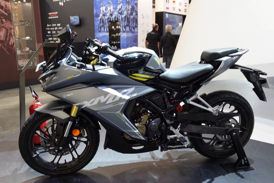 2025 Karizma XMR 210 Spotted At EICMA 2024 2025 Karizma XMR 210 Spotted At EICMA 2024