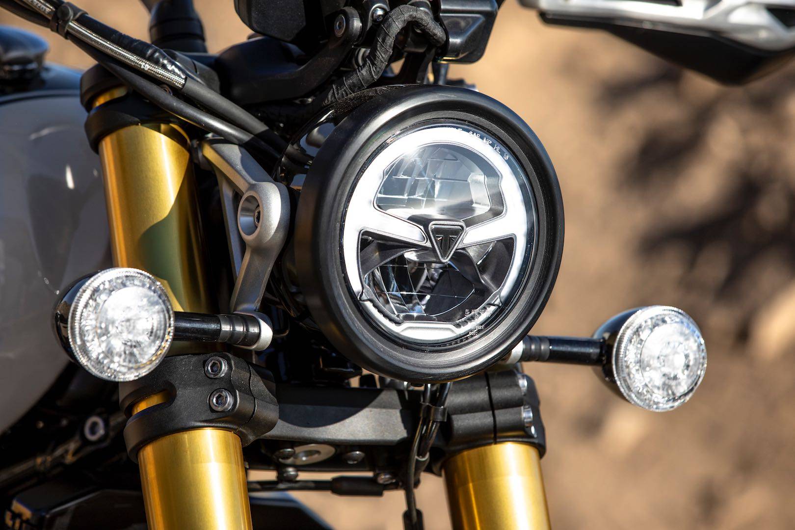 Triumph Scrambler 1200 XC, XE Unveiled