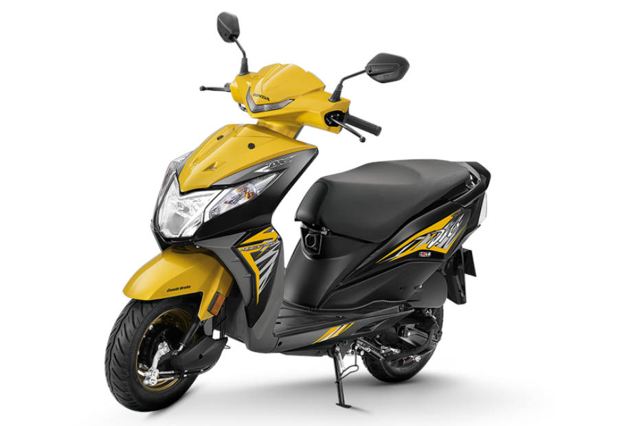 Honda Activa 5G vs TVS Jupiter vs TVS Wego vs Honda Dio vs Honda Cliq - Real World City Mileage Compared