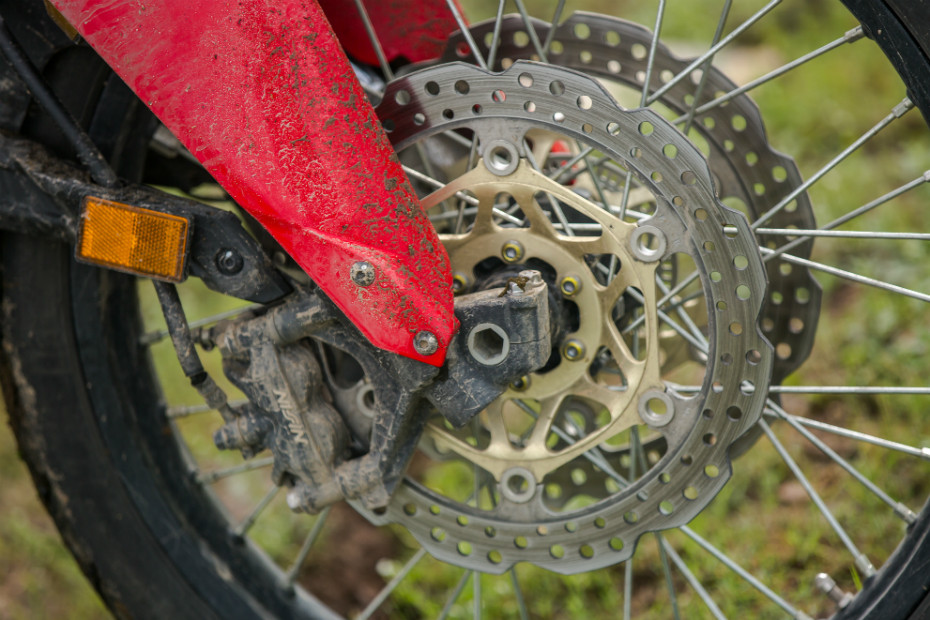 Top 5 Things You Should Remember Before Riding In The Monsoon