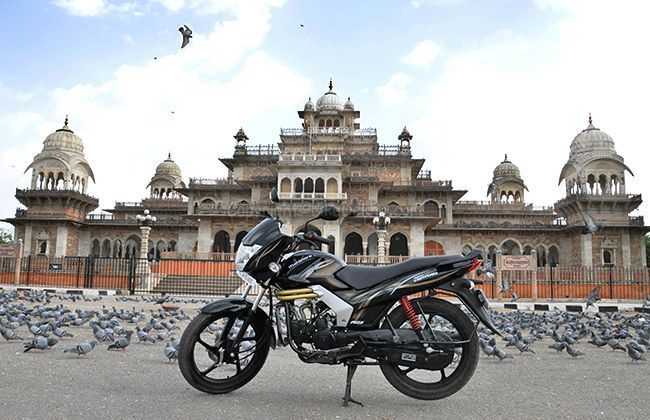 Mahindra Two Wheelers receive award in Operational Excellence