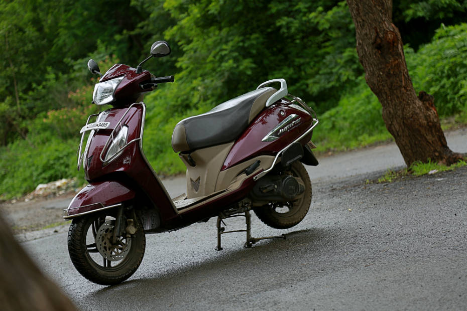 Honda Activa 5G vs TVS Jupiter ZX Disc: Spec Comparo