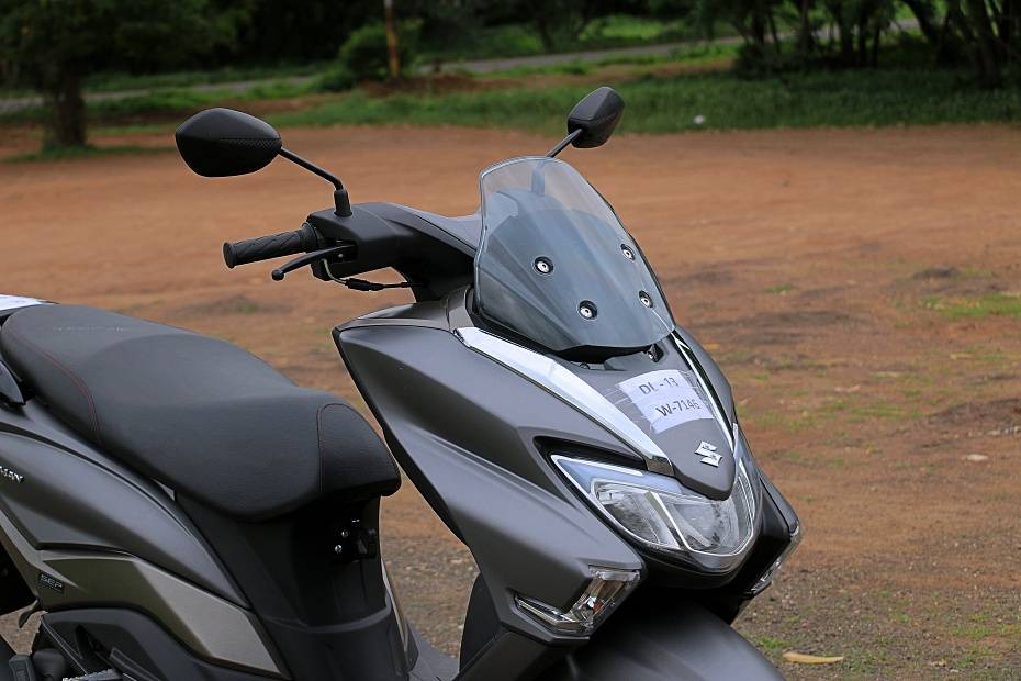 Suzuki Burgman Street 125 vs Honda Grazia: Spec Comparison