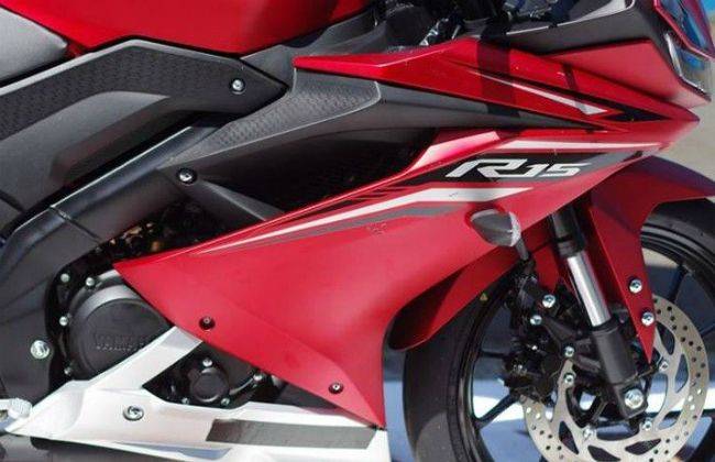 Yamaha R15 V3.0 Spotted In India