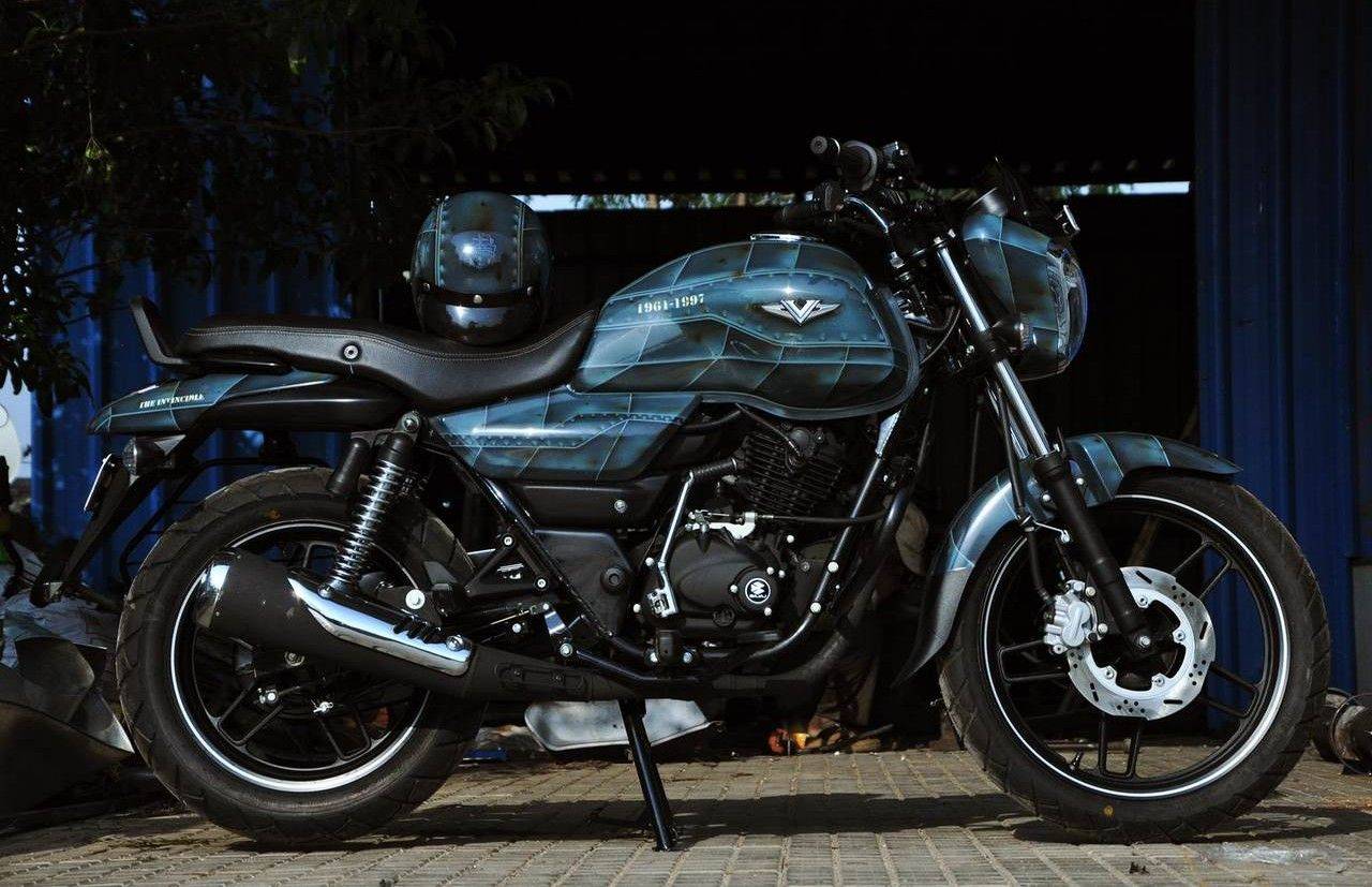 Bajaj V15 Gets Reimagined By Eimor Customs | BikeDekho