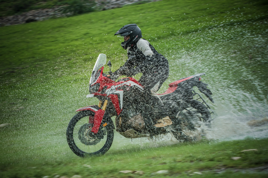 Top 5 Things You Should Remember Before Riding In The Monsoon