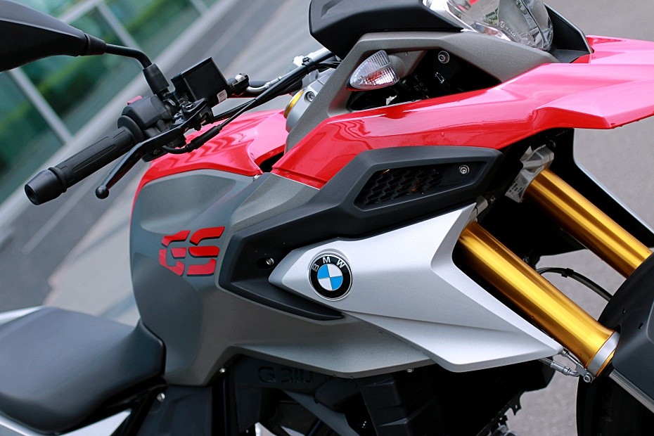 BMW G310 R and G 310 GS Road Test Review
