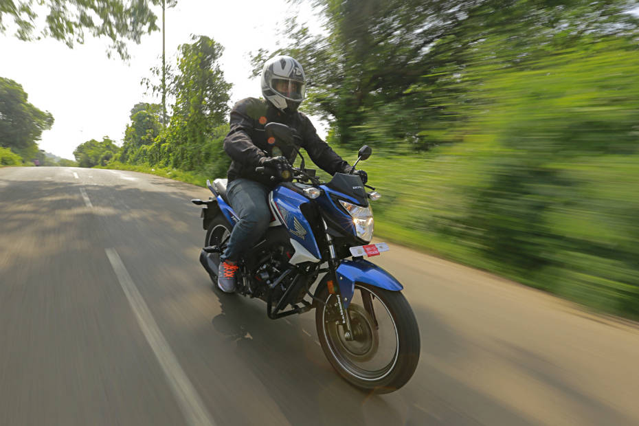 Top 5 Motorcycles Upto 160cc With Impressive Braking Figures