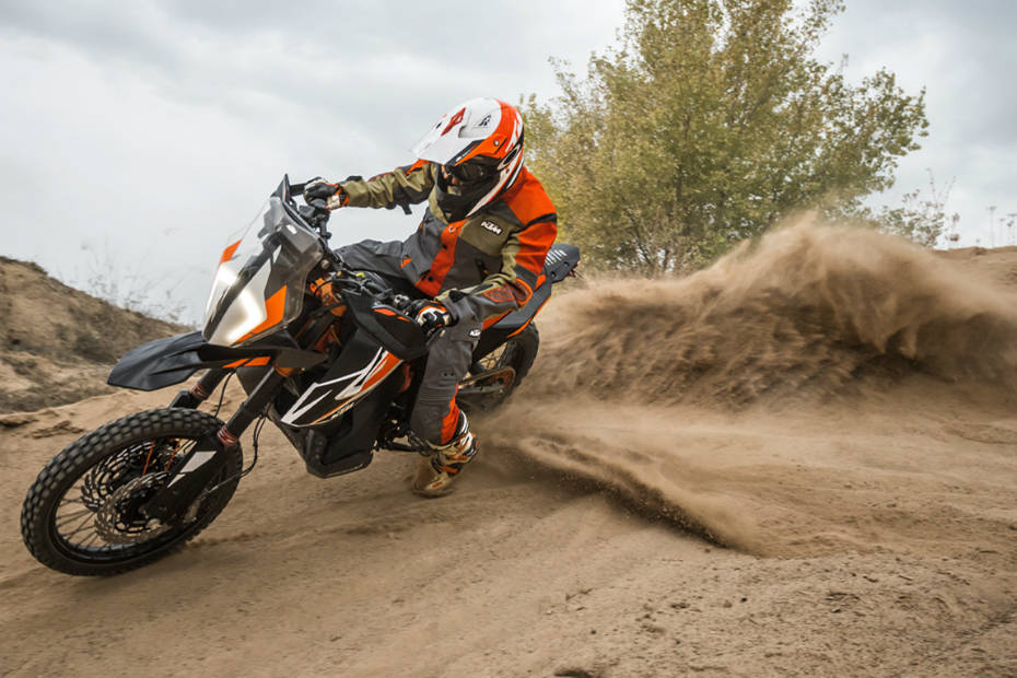 KTM 390 Adventure – If KTM Were To Offer Two Variants?