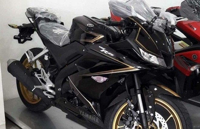 Special Edition Yamaha YZF R15 v3 0 Spotted In Indonesia 