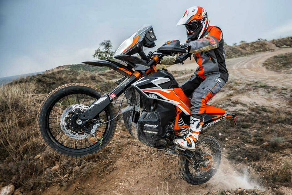 KTM 390 Adventure – If KTM Were To Offer Two Variants?