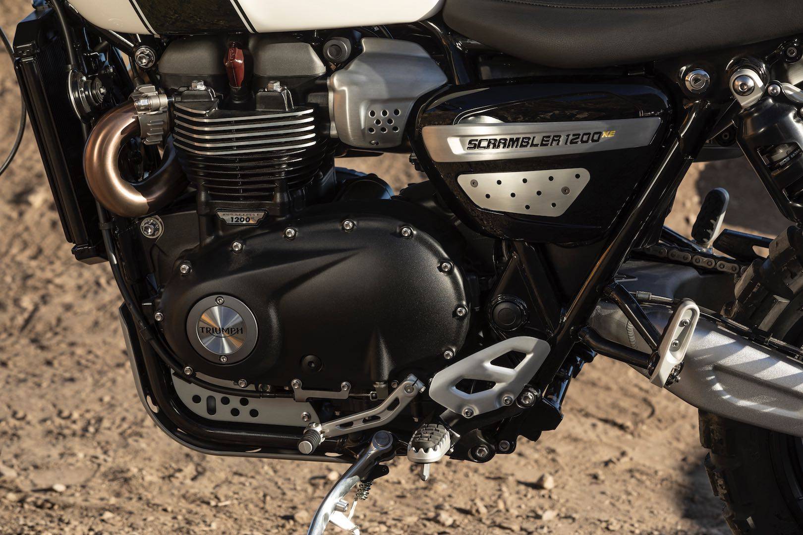 Triumph Scrambler 1200 XC, XE Unveiled