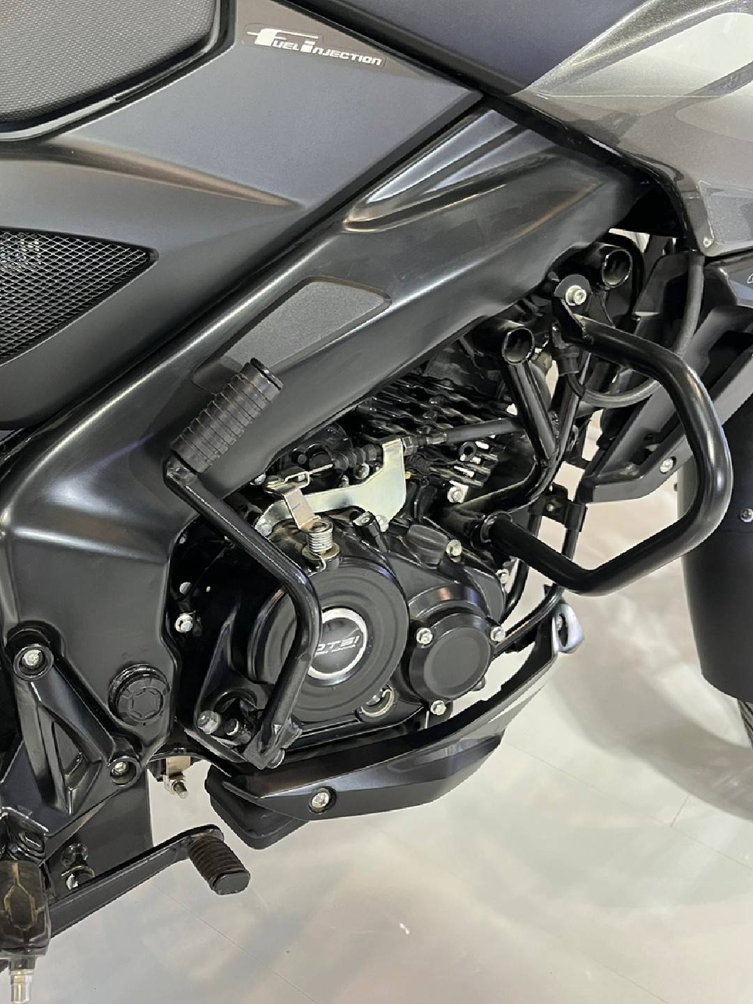 Pulsar ns discount 160 engine guard