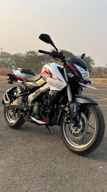 In 8 Pictures: 2023 Bajaj Pulsar NS200 Detailed